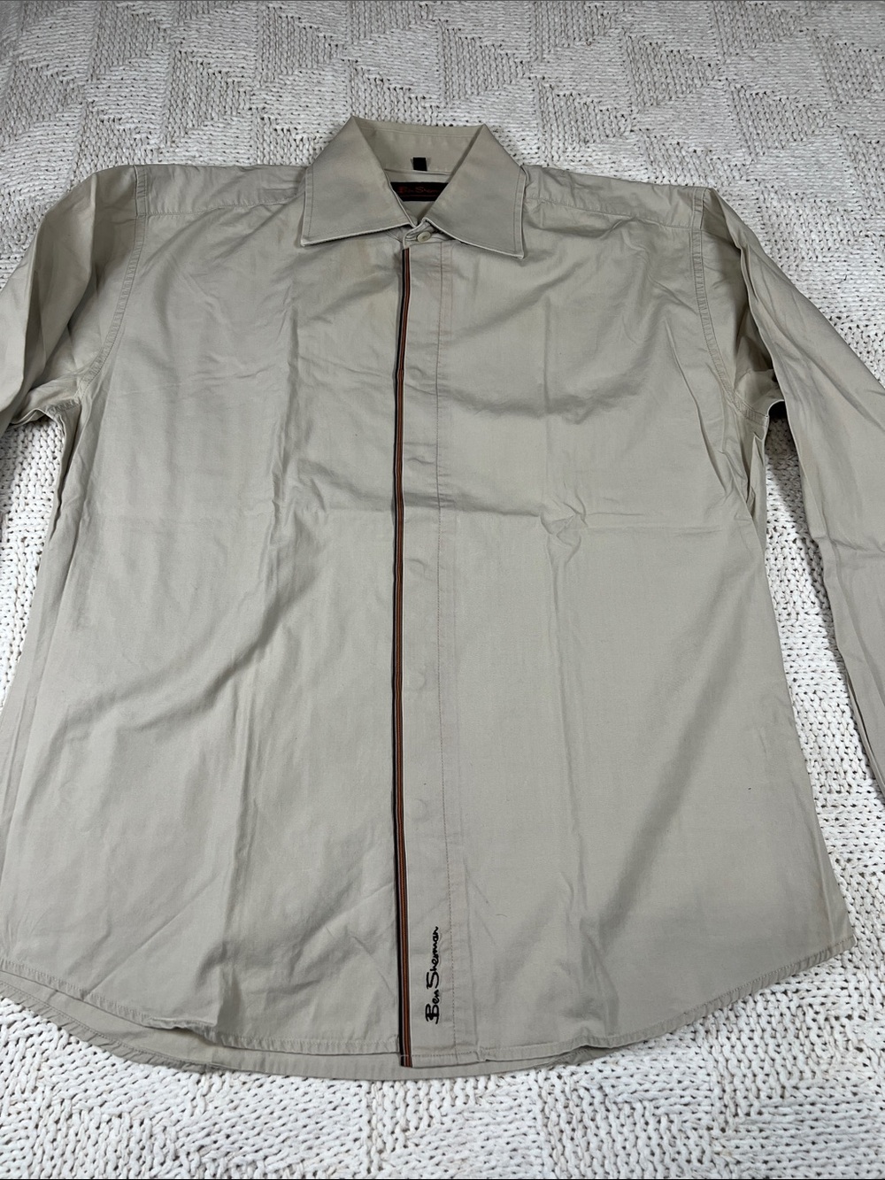 Ben Sherman Beige Lightweight Button Down Shirt with Dark Trim - Picture 3 of 11